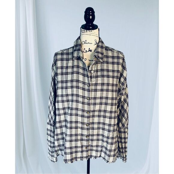 Gilded Intent Women’s L Frayed Flannel Shirt Plaid black, gray, burgundy NWT - Picture 5 of 13